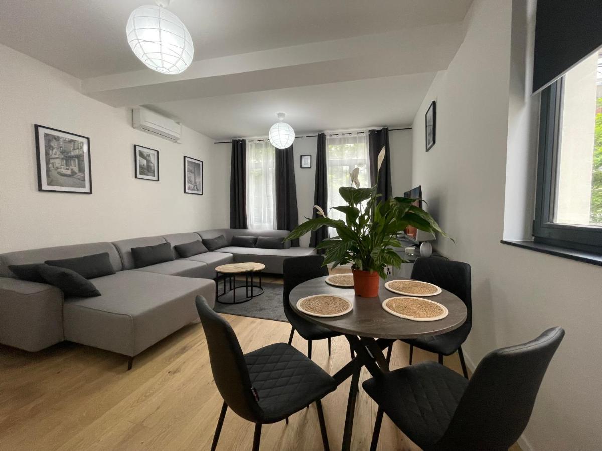 Duplex 2 * Brussels
